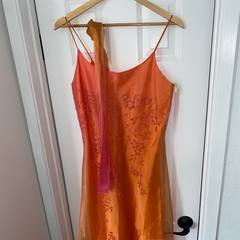 Chica’s two piece gown with sash. Size XL.